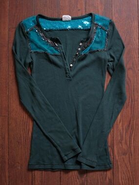 Vintage Free People long sleeve Henley top - size large